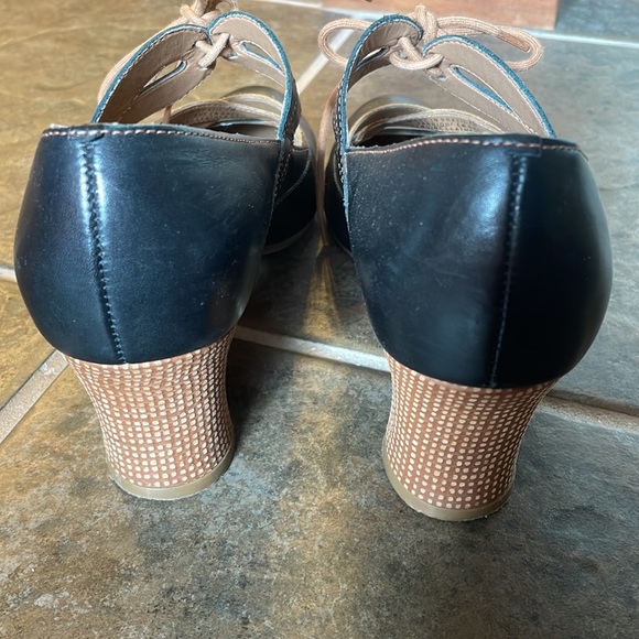 Crossway heels by Miss Albright - Picture 4 of 7